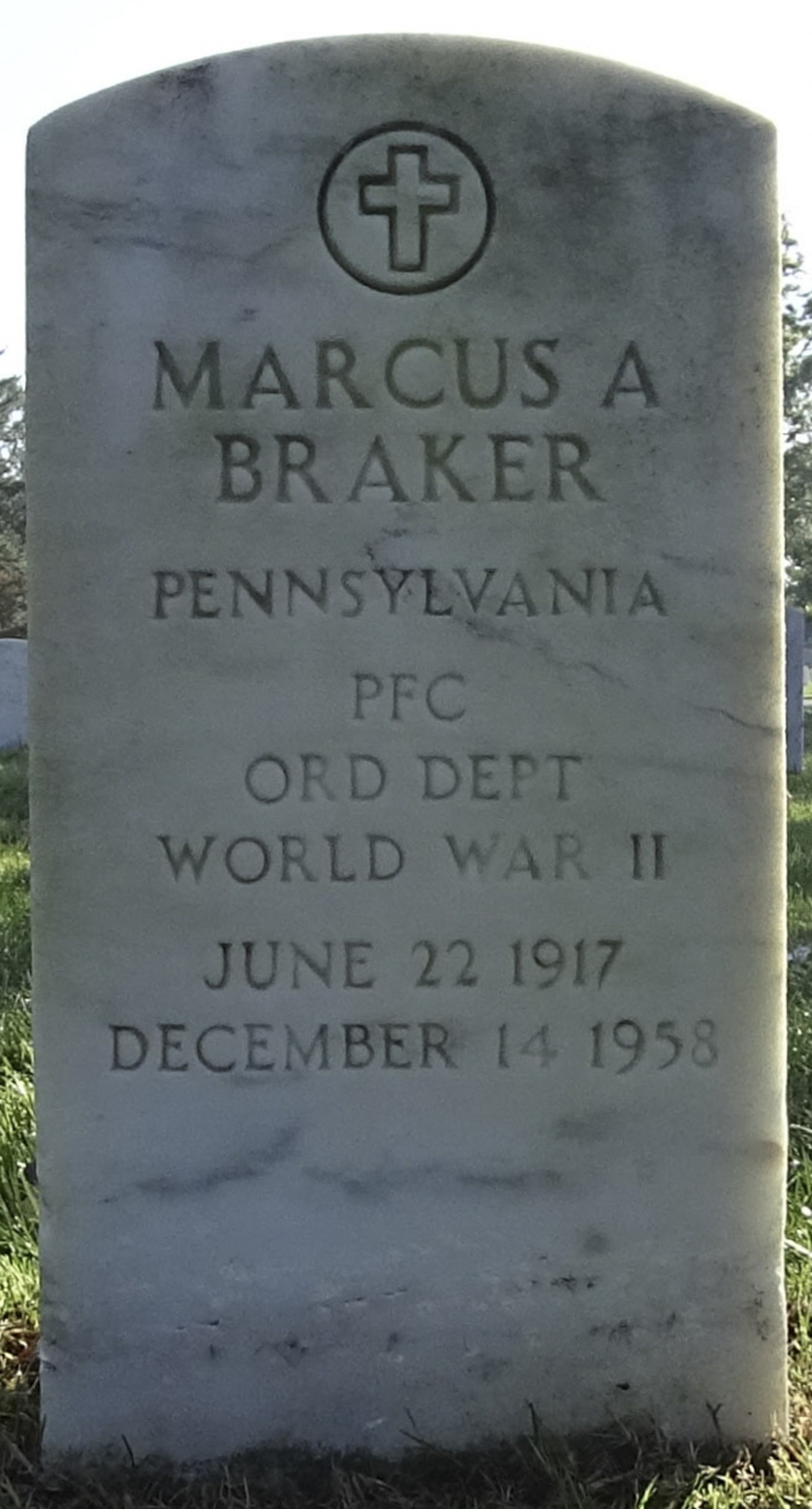 Gravesite marker image for marcus a braker