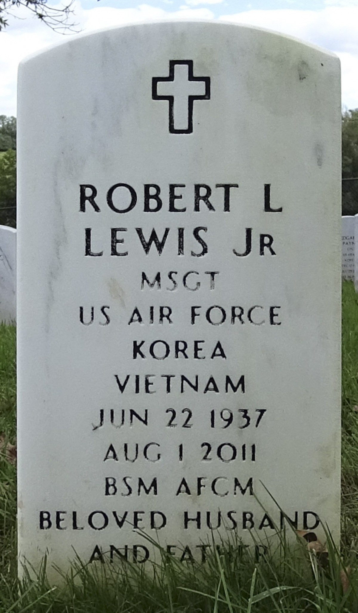 Gravesite marker image for robert lee lewis jr