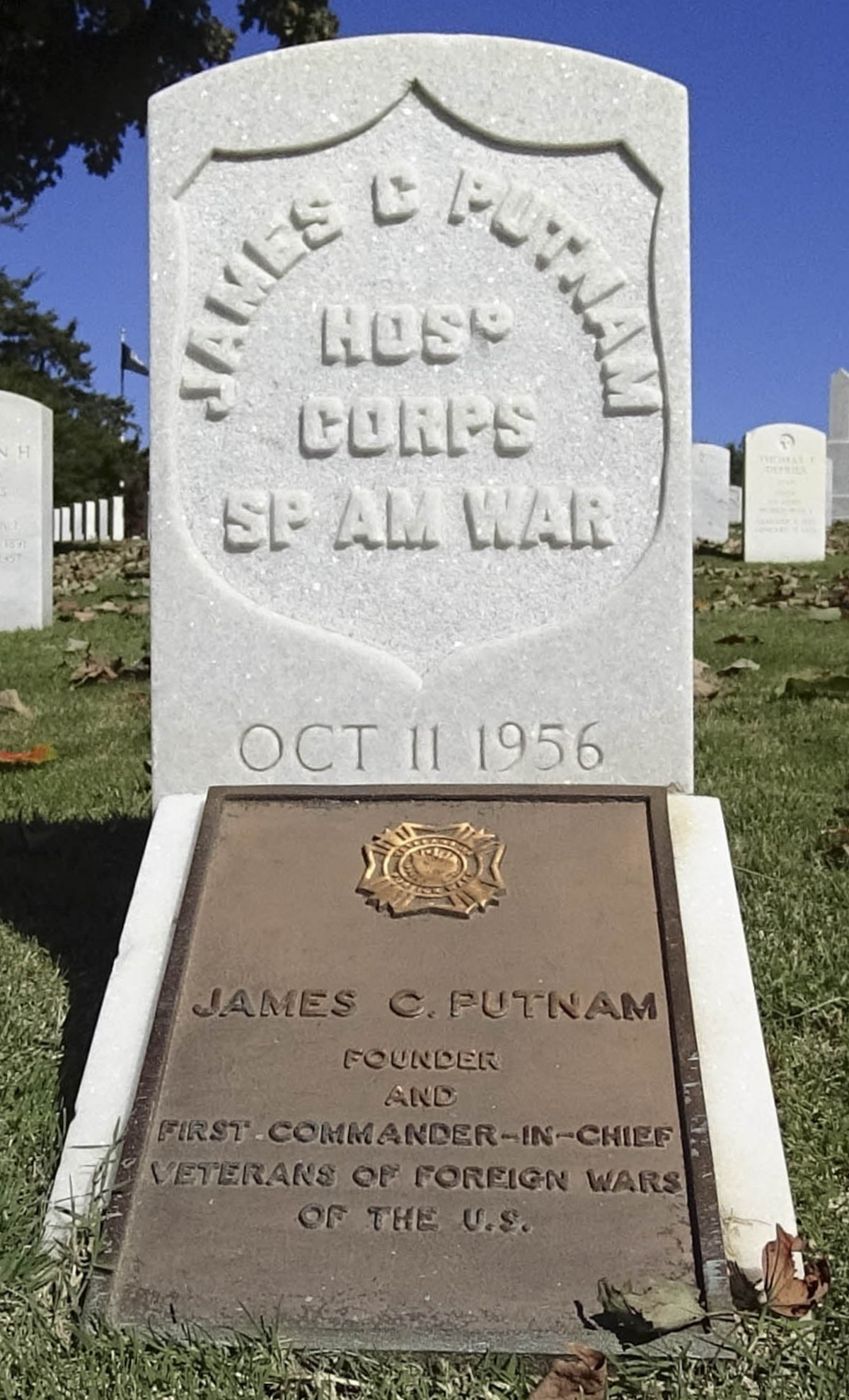 Gravesite marker image for james c putnam