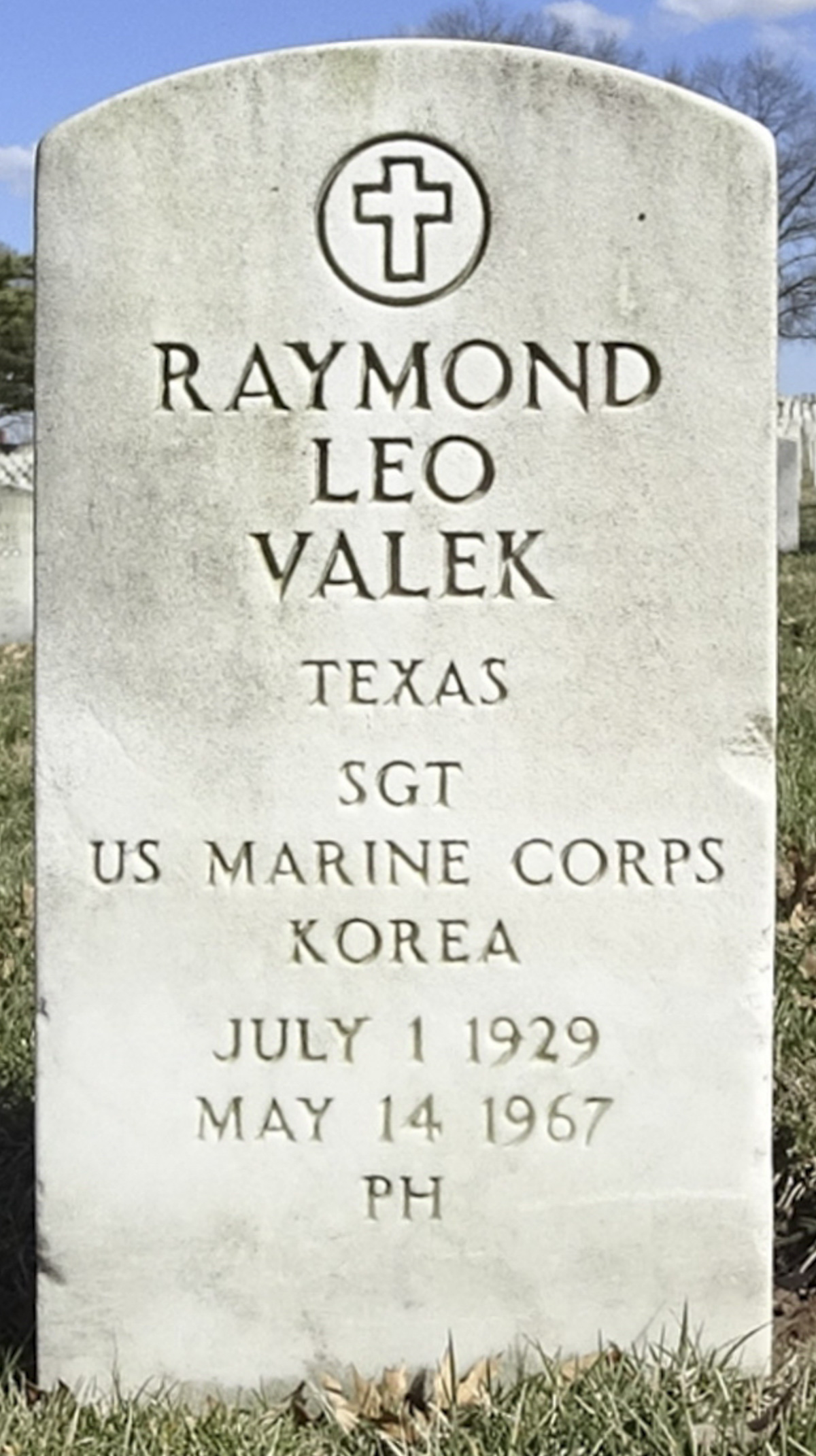 Gravesite marker image for raymond leo valek