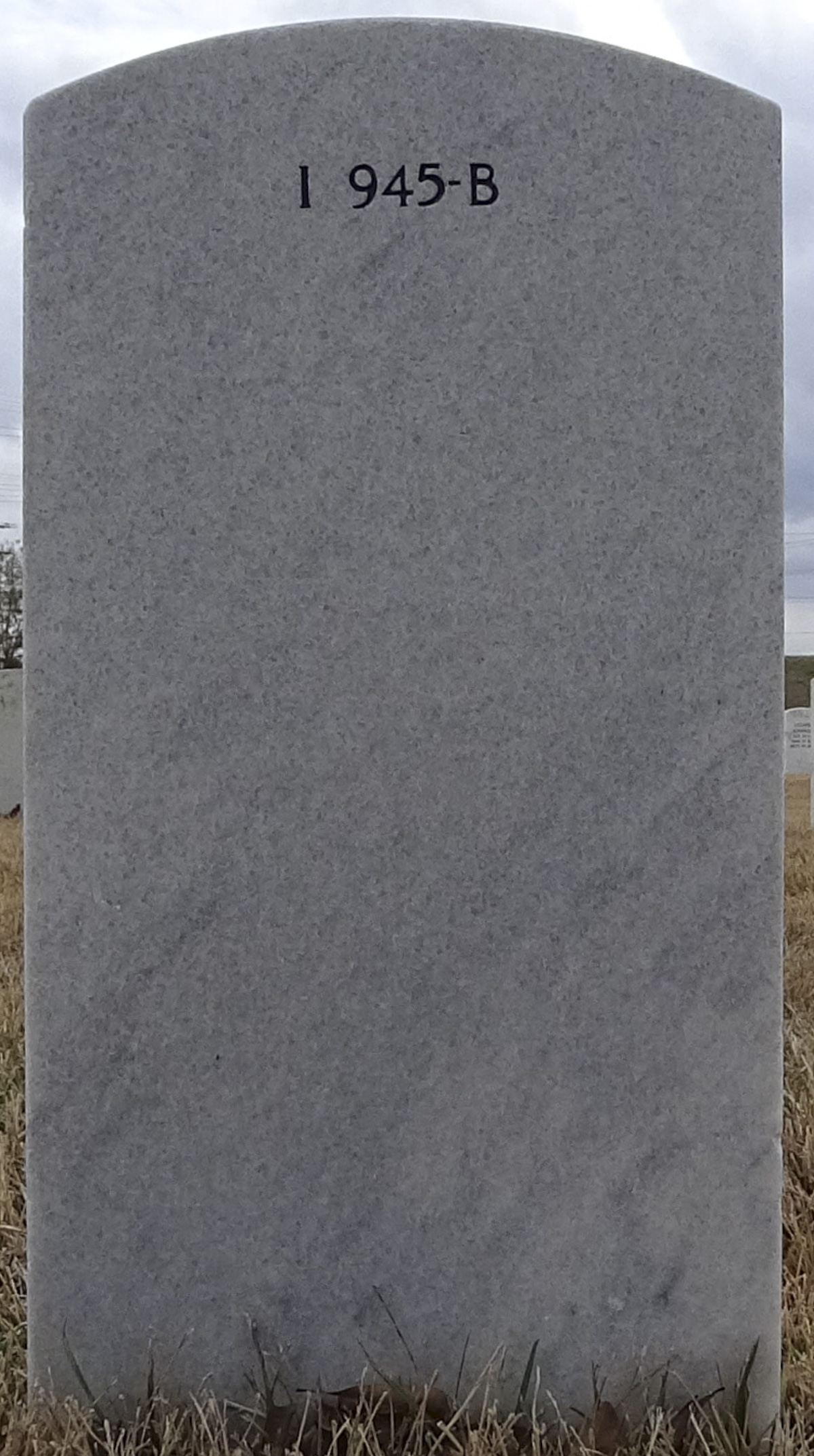Gravesite marker image for warren e mackey