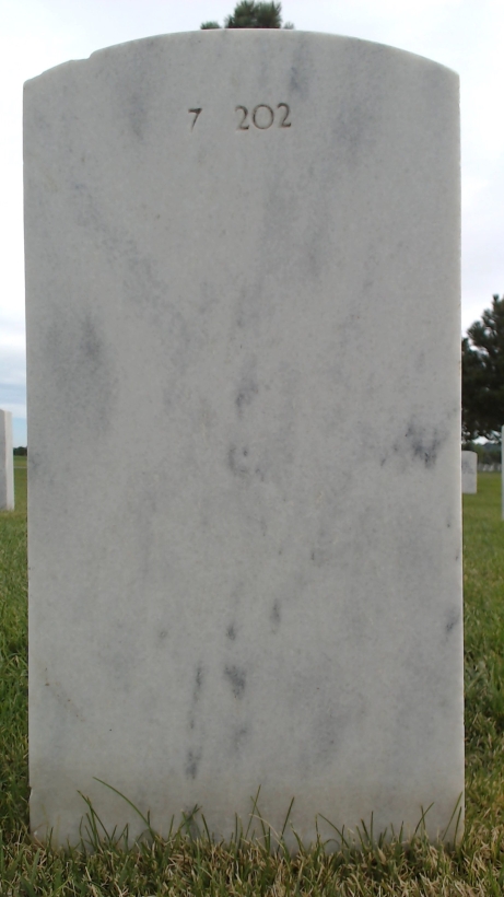 Gravesite marker image for daniel a mares