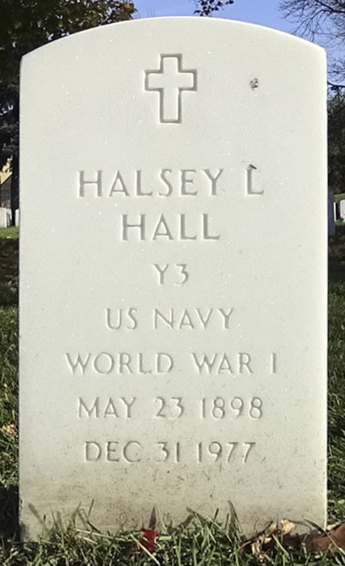 Gravesite marker image for halsey l hall