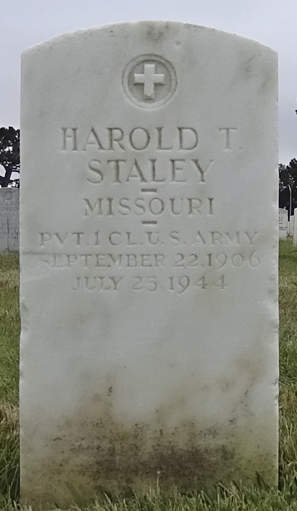 Gravesite marker image for harold t staley