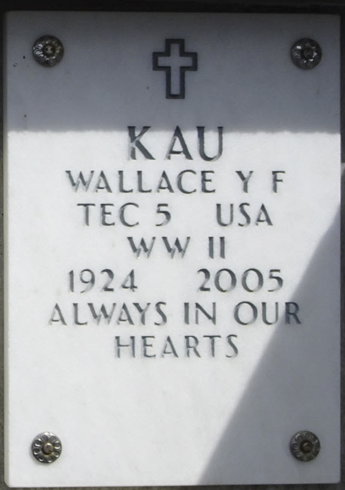 Gravesite marker image for wallace yun fong kau