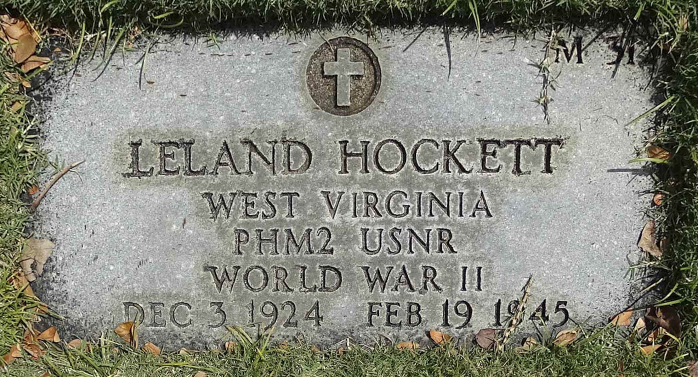 Gravesite marker image for leland hockett