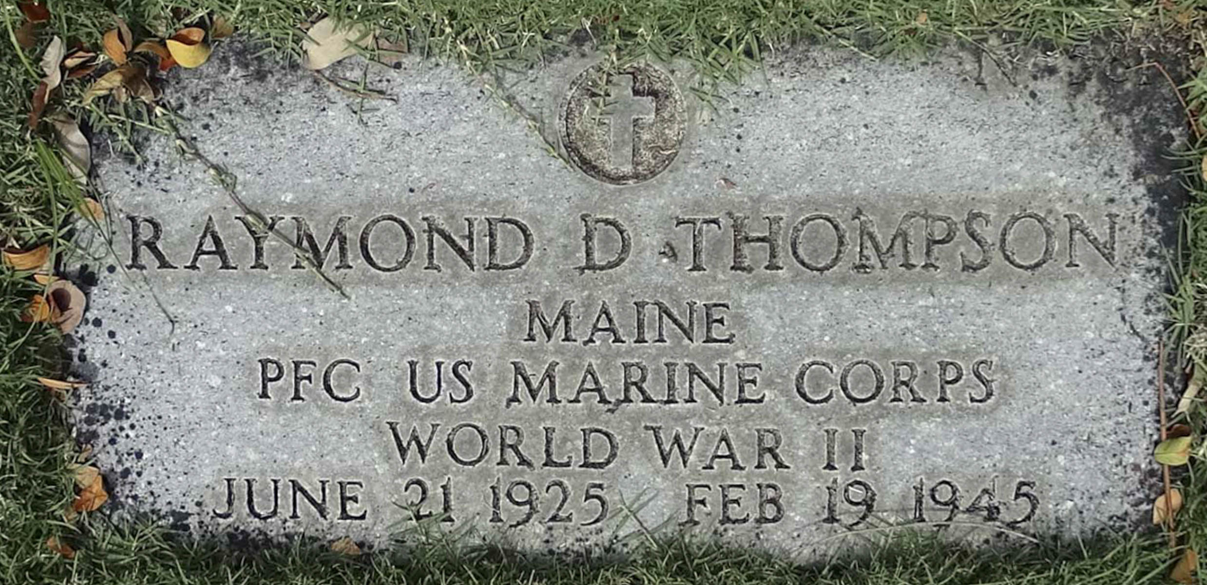 Gravesite marker image for raymond d thompson