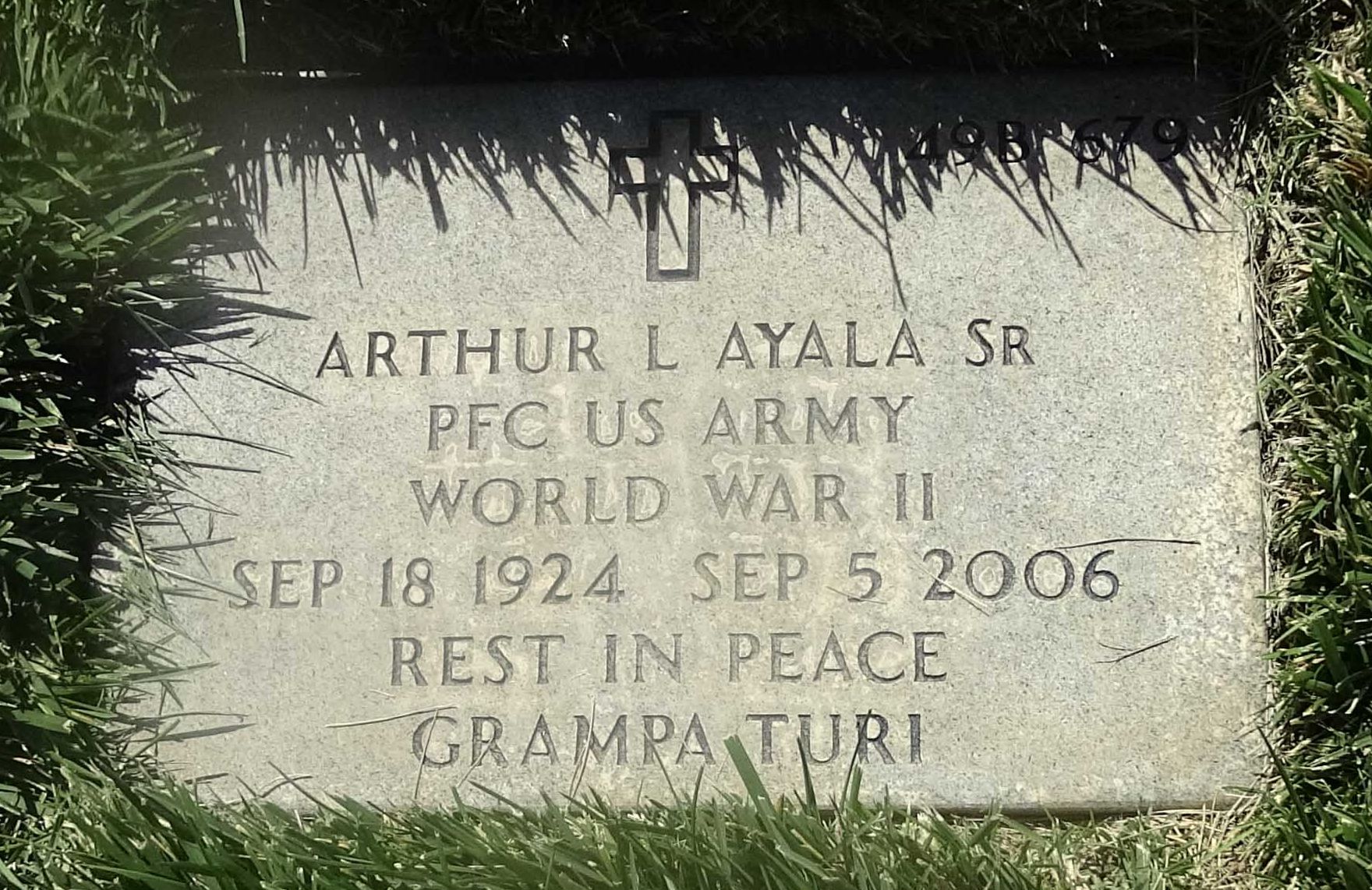 Gravesite marker image for arthur l ayala sr