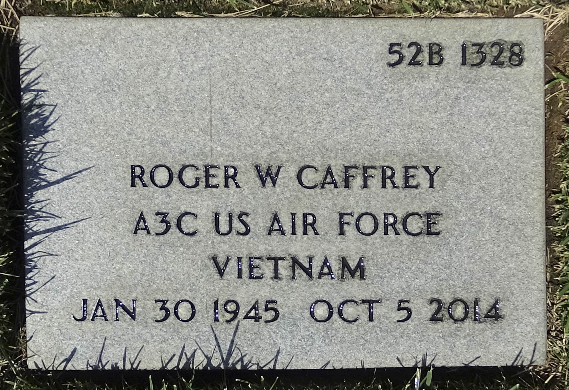Gravesite marker image for roger william caffrey