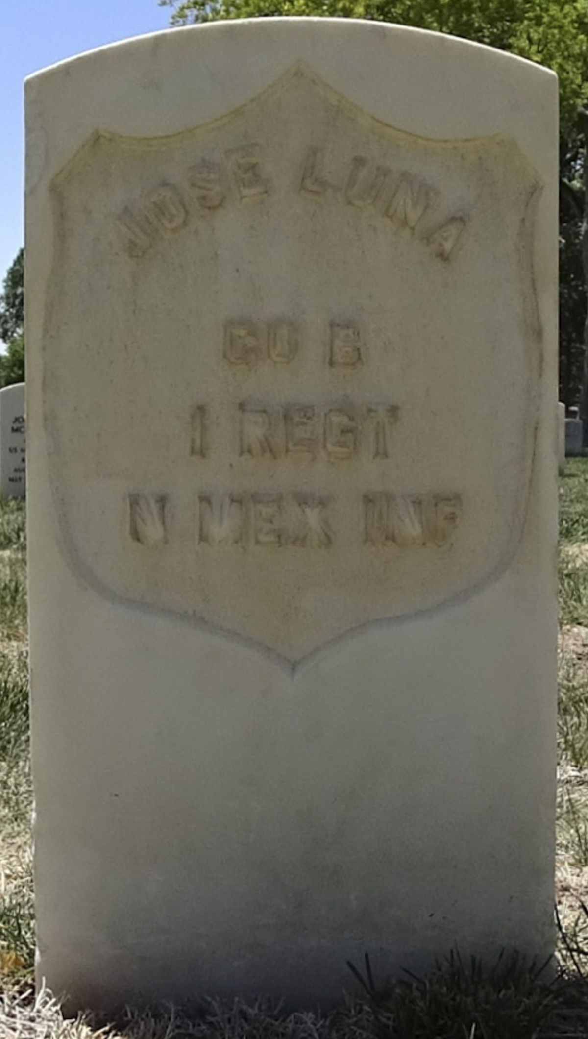 Gravesite marker image for jose luna