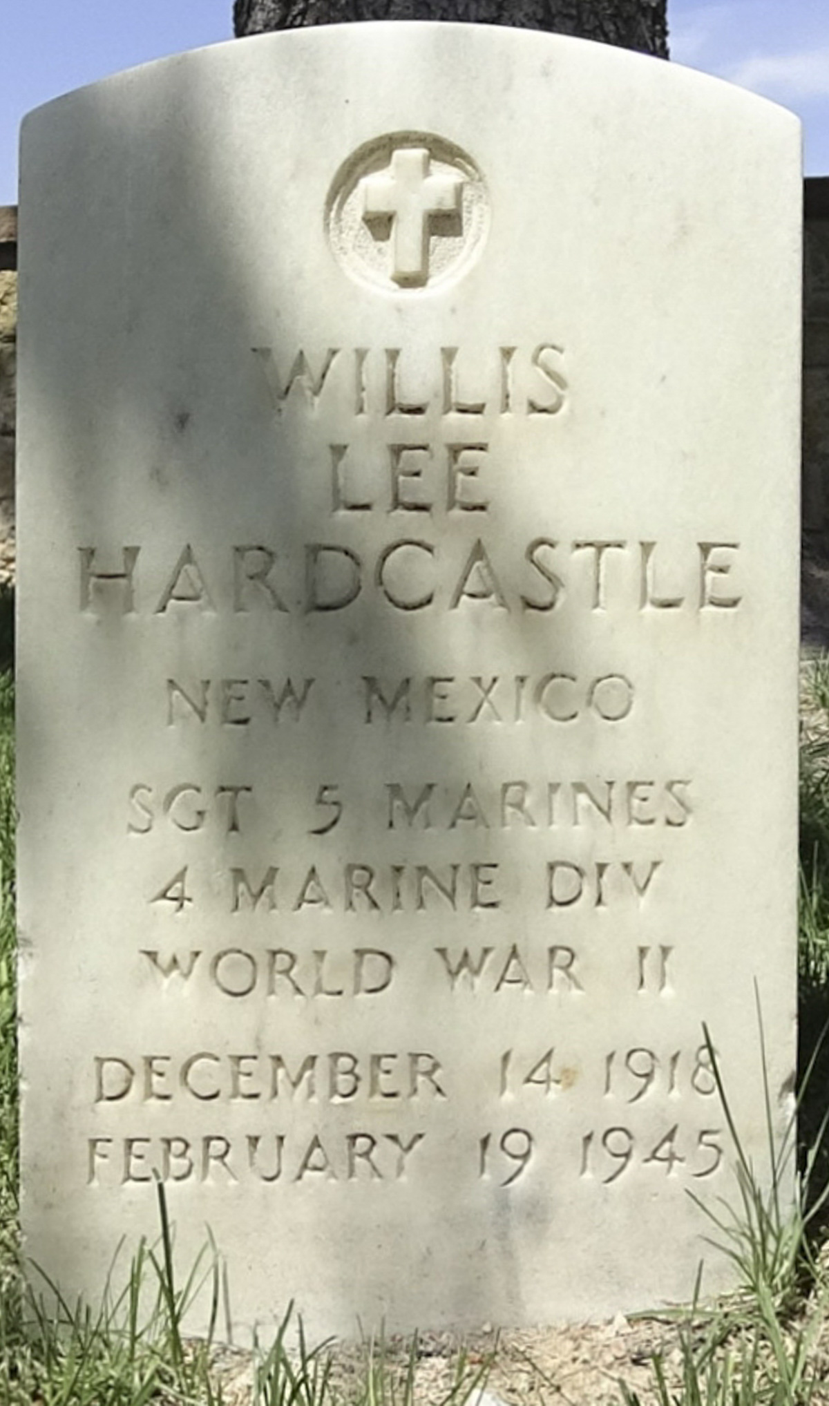 Gravesite marker image for willis lee hardcastle