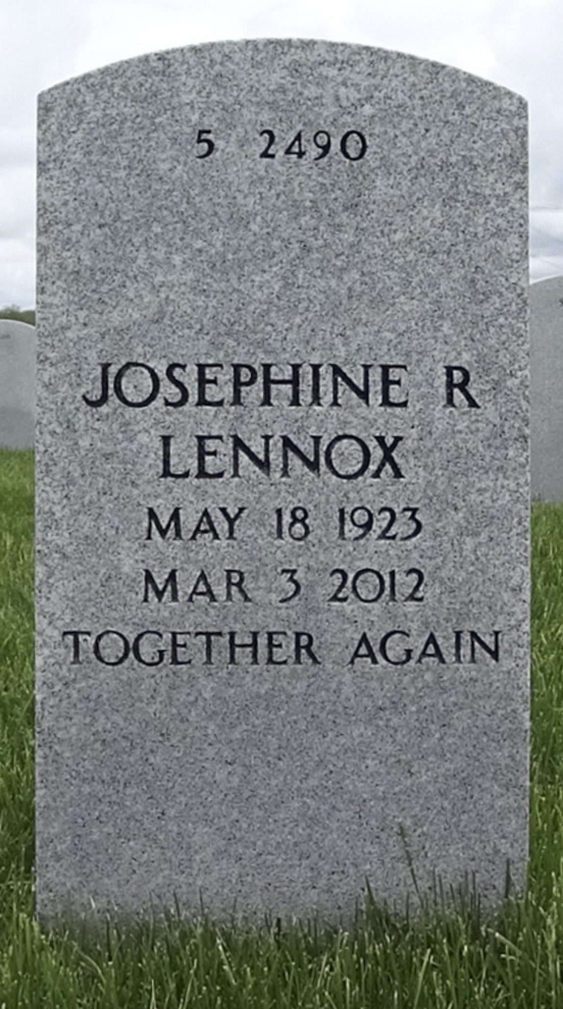 Gravesite marker image for thomas a lennox