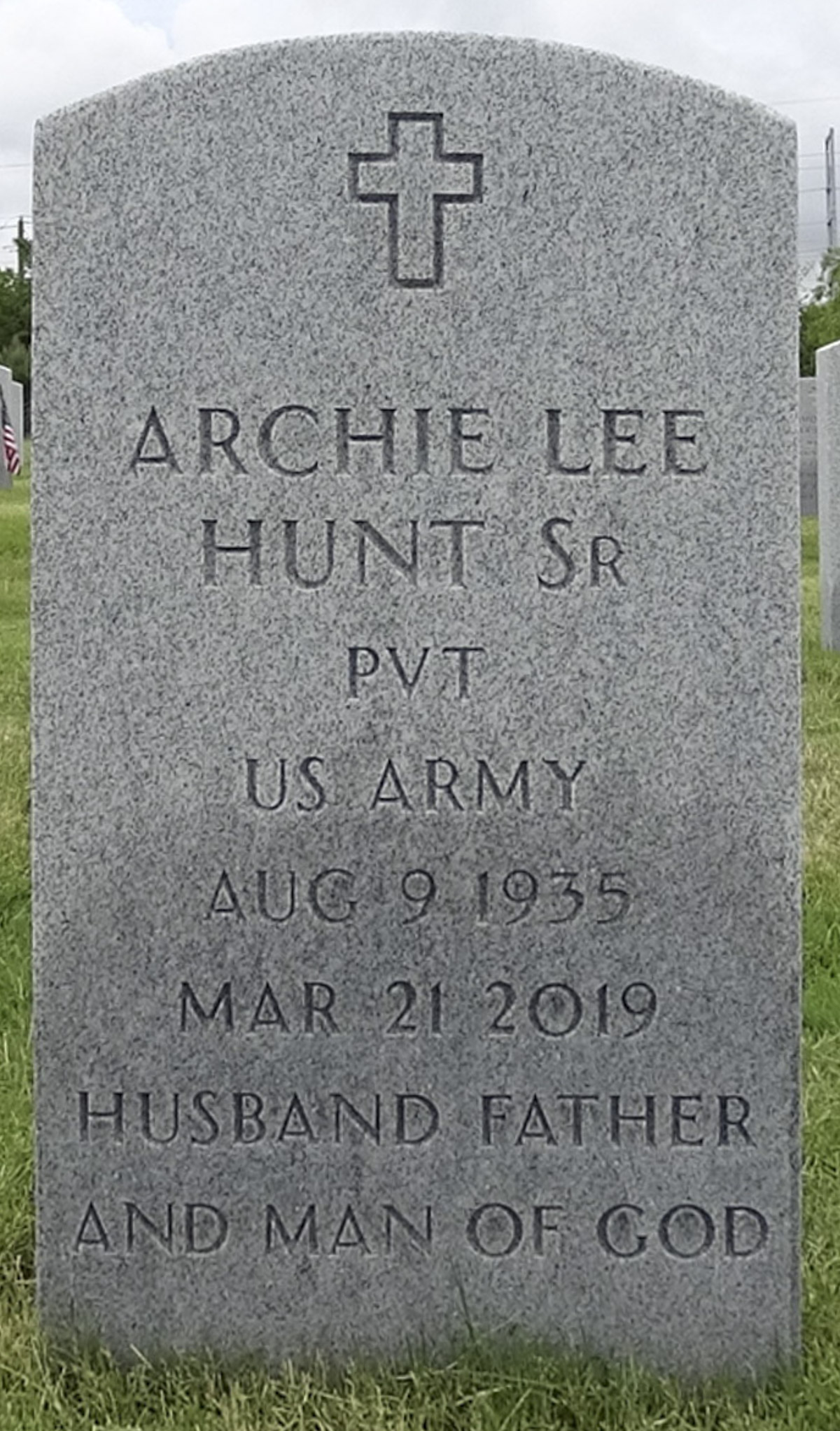 Gravesite marker image for archie lee hunt sr