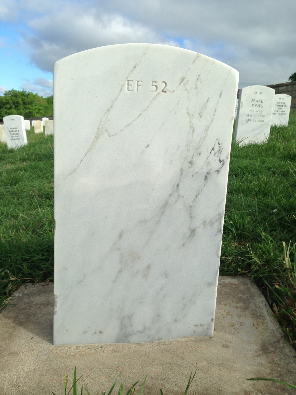 Gravesite marker image for frank james