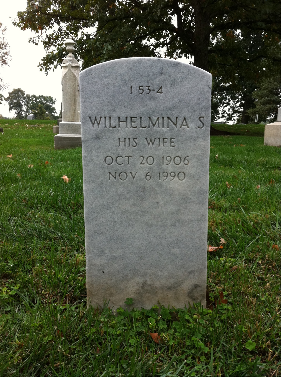 Gravesite marker image for ralph w west