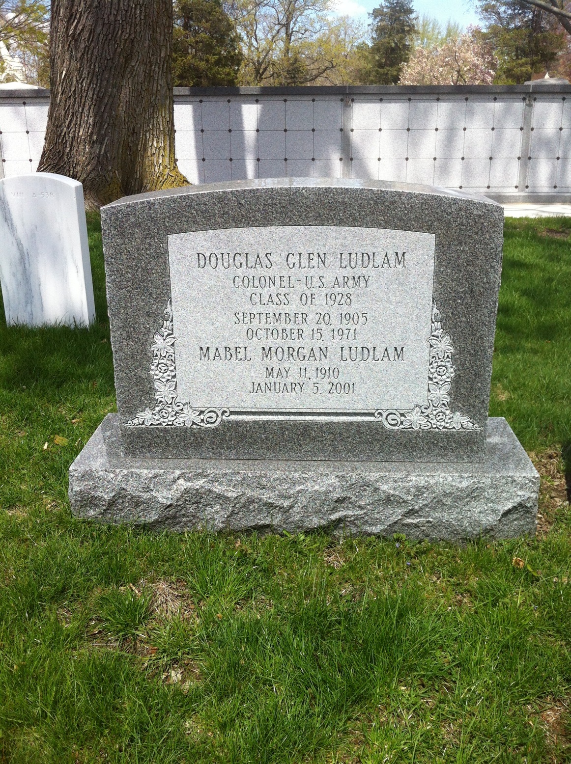 Gravesite marker image for douglas glenn ludlam
