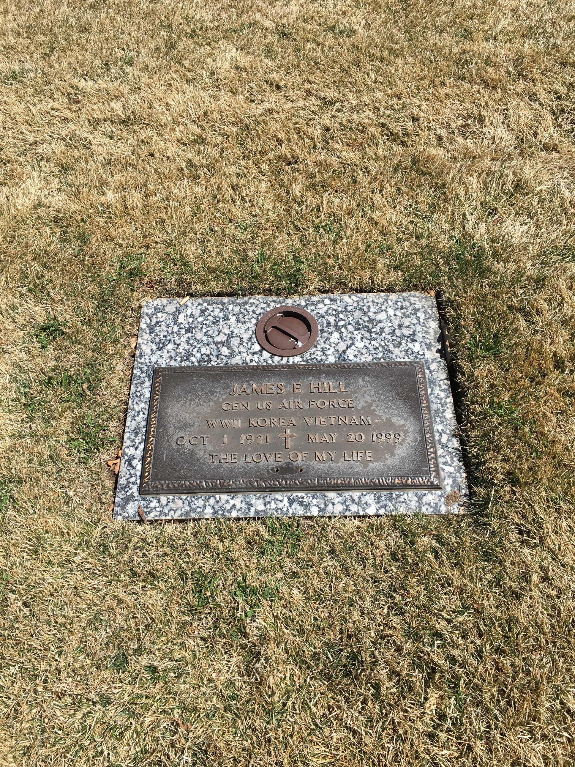 Gravesite marker image for james e hill