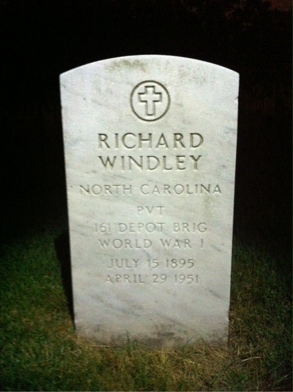 Gravesite marker image for richard windley