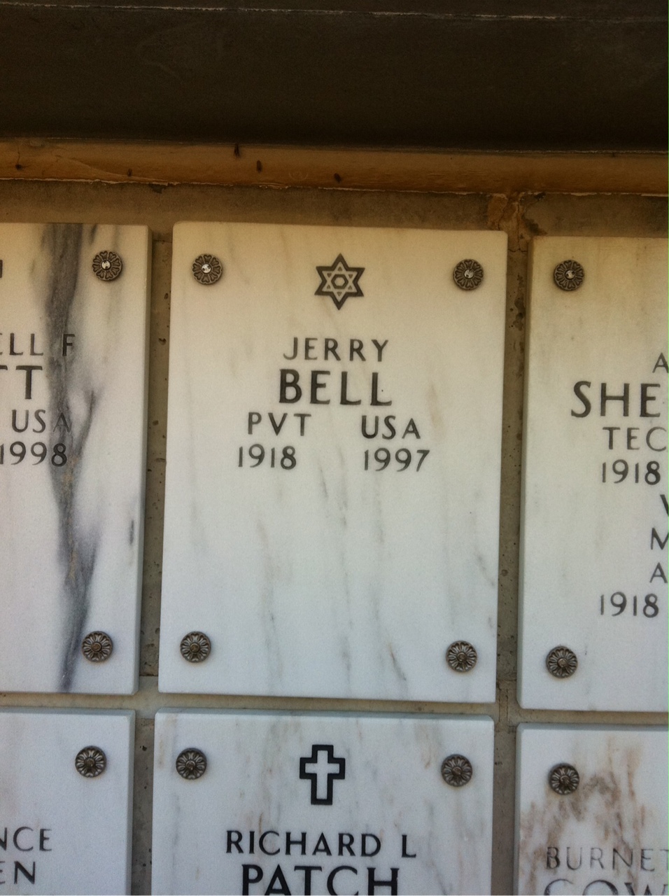 Gravesite marker image for jerry bell