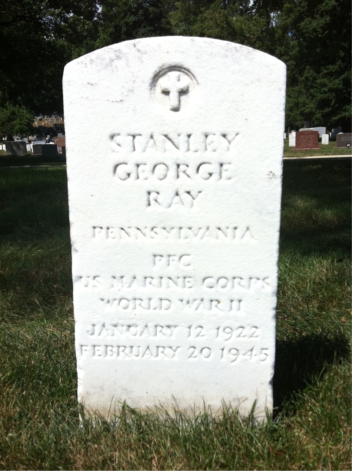 Gravesite marker image for stanley g ray