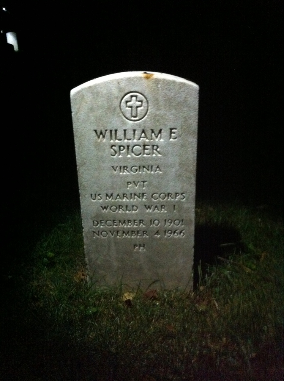 Gravesite marker image for william e spicer