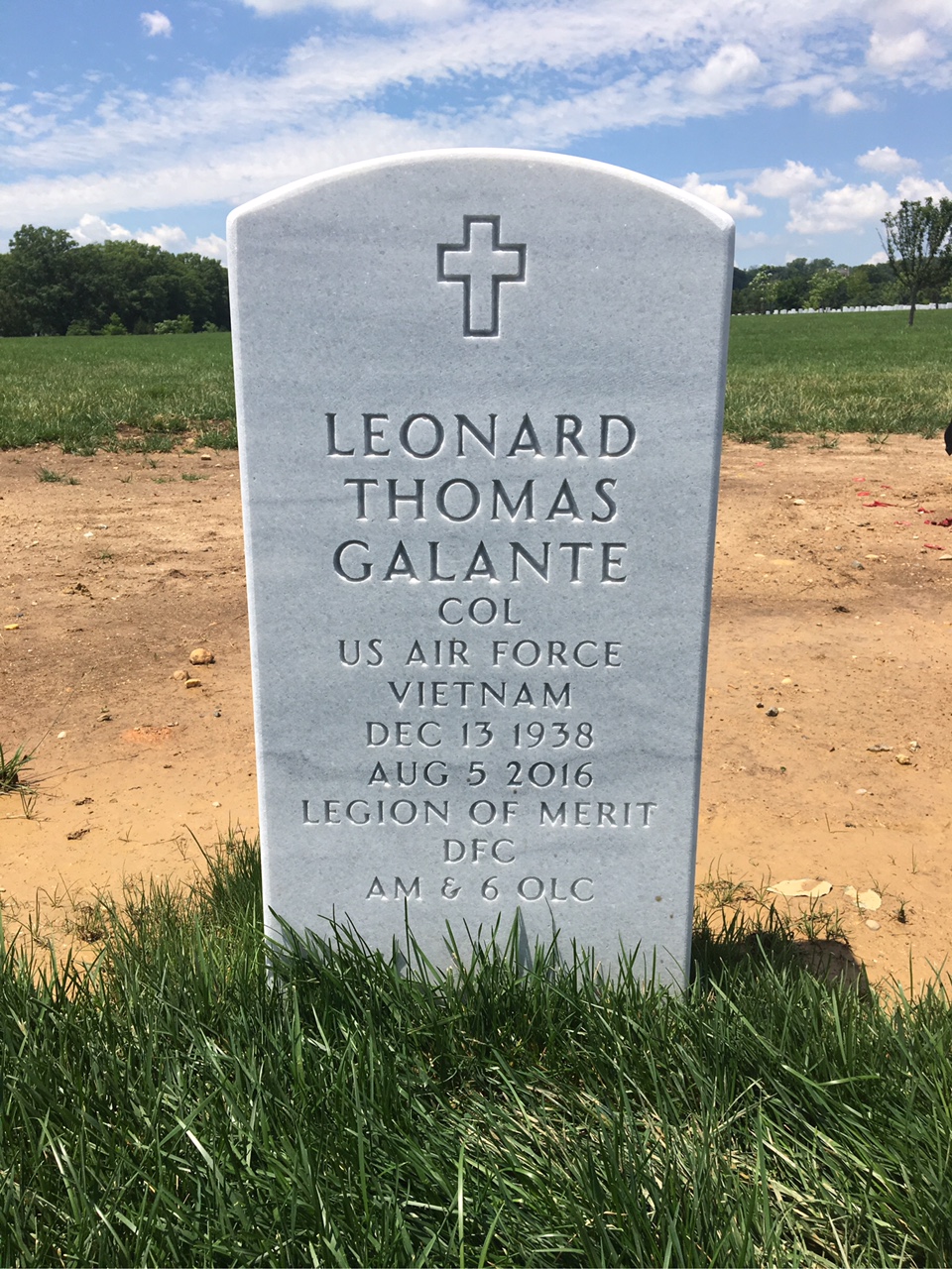 Gravesite marker image for leonard thomas galante