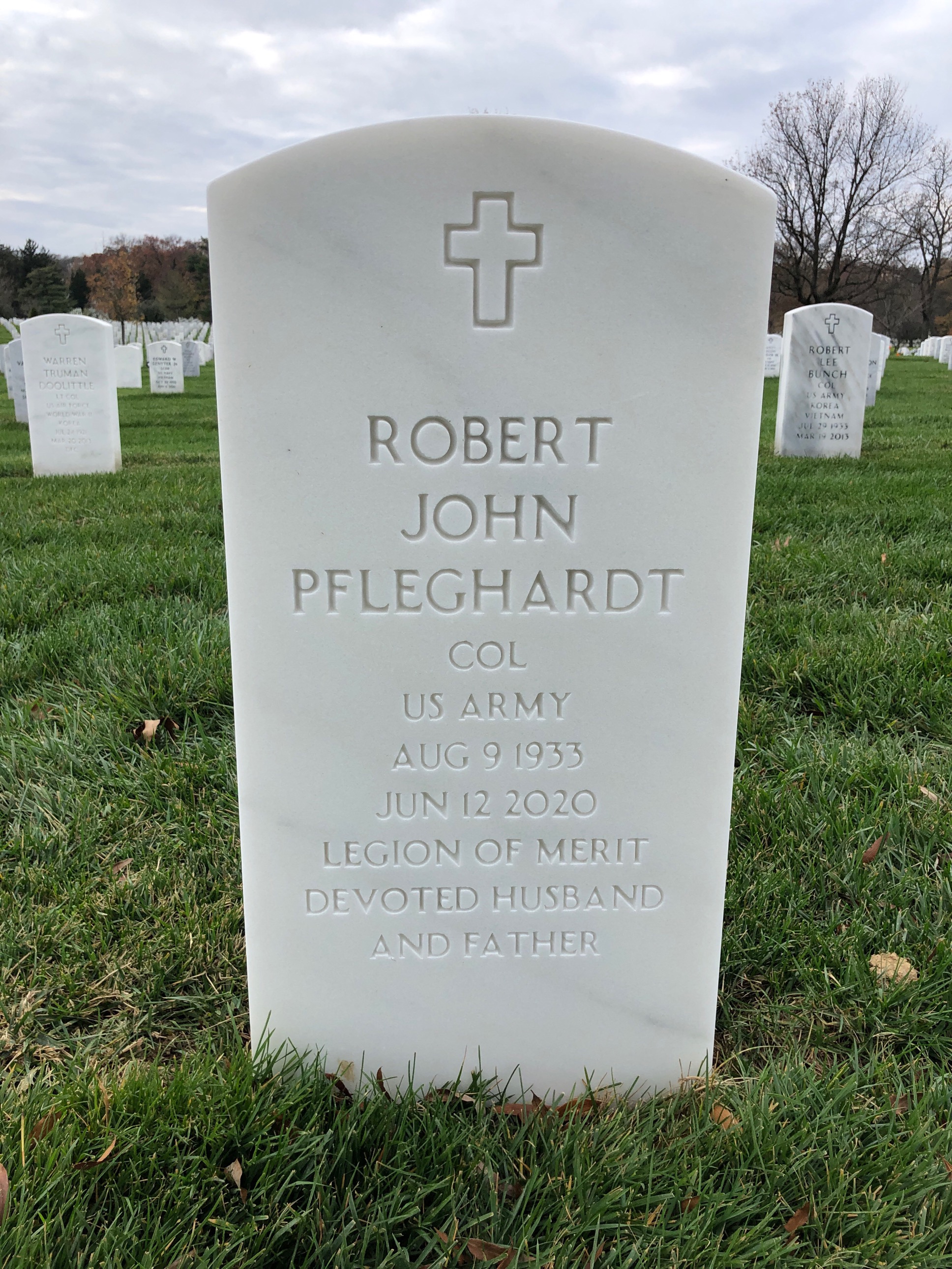 Gravesite marker image for robert john pfleghardt