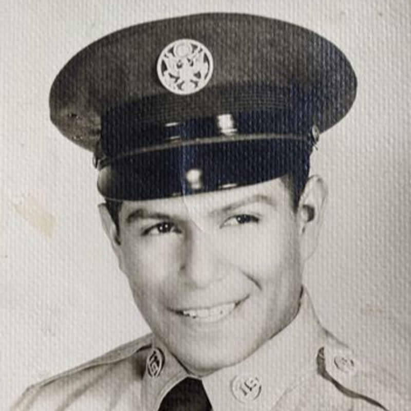 Raymond Hernandez