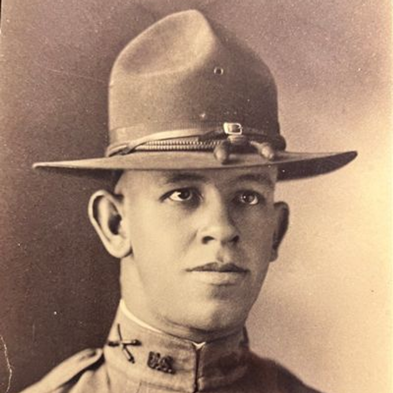 Edward R Warren