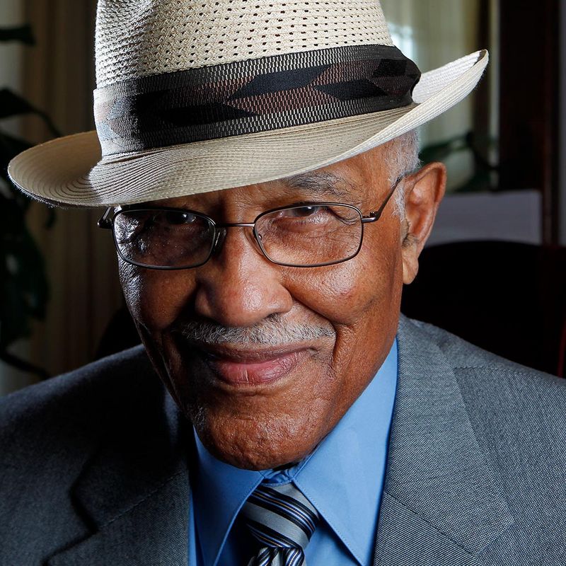 Leon L Williams
